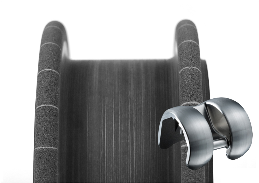 Schleifscheiben für Implantate, Kniegelenke und andere medizintechnische Anwendungen Schleifscheiben für Implantate, Kniegelenke und andere medizintechnische Anwendungen